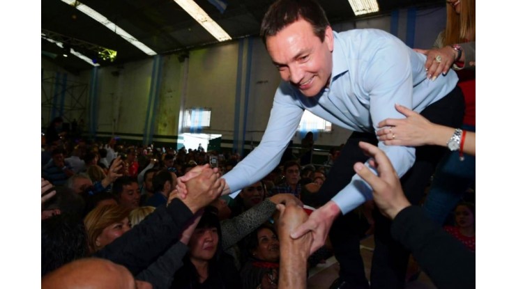 Andrés Watson superaría el 54% de los votos